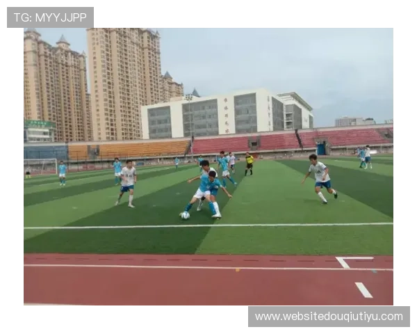 斗球体育助力青少年成长,推动校园体育文化全面发展 斗球体育助力青少年成长,推动校园体育文化全面发展